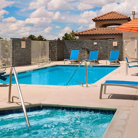 Towneplace Suites By Marriott Albuquerque Airport Exterior photo