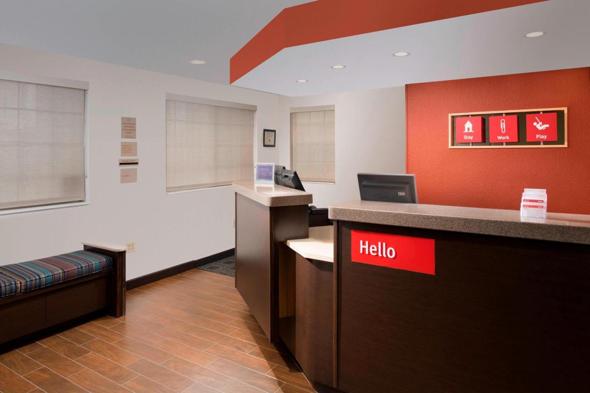 Towneplace Suites By Marriott Albuquerque Airport Exterior photo